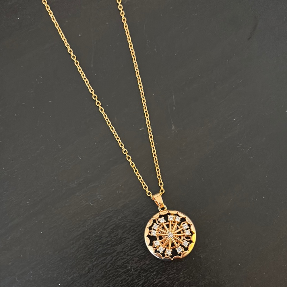 Spinning Ferris Wheel Necklace